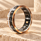 ROMA ONE Smart Ring in Roségold mit römischen Ziffern und Ziersteinen auf Travertin